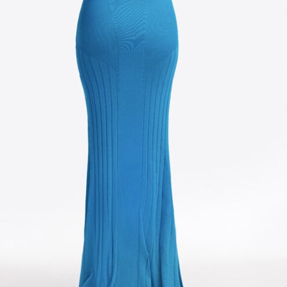 Knit Maxi Dress - Picture 3 of 5